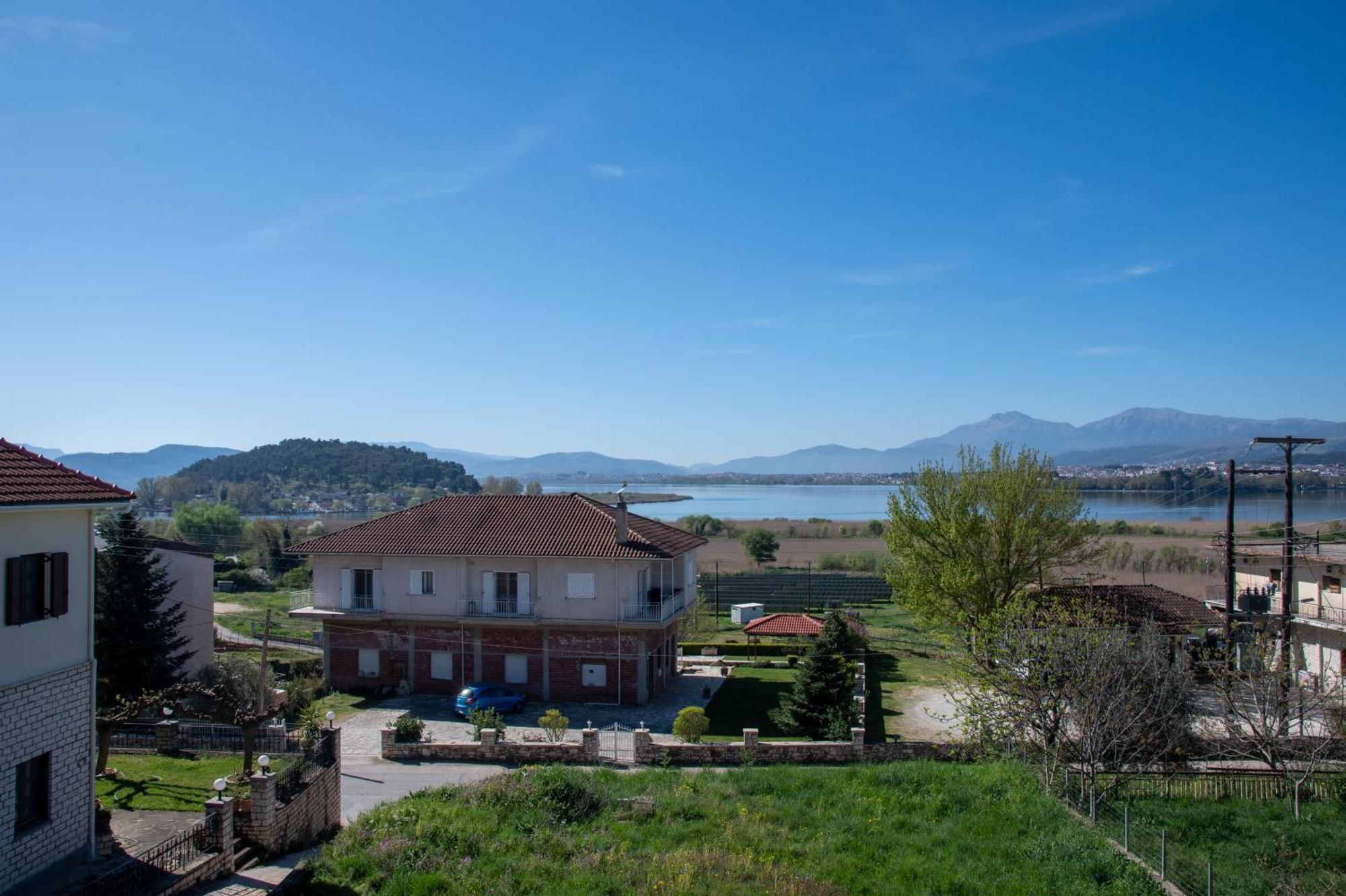 Lake House Ioannina Bagian luar foto
