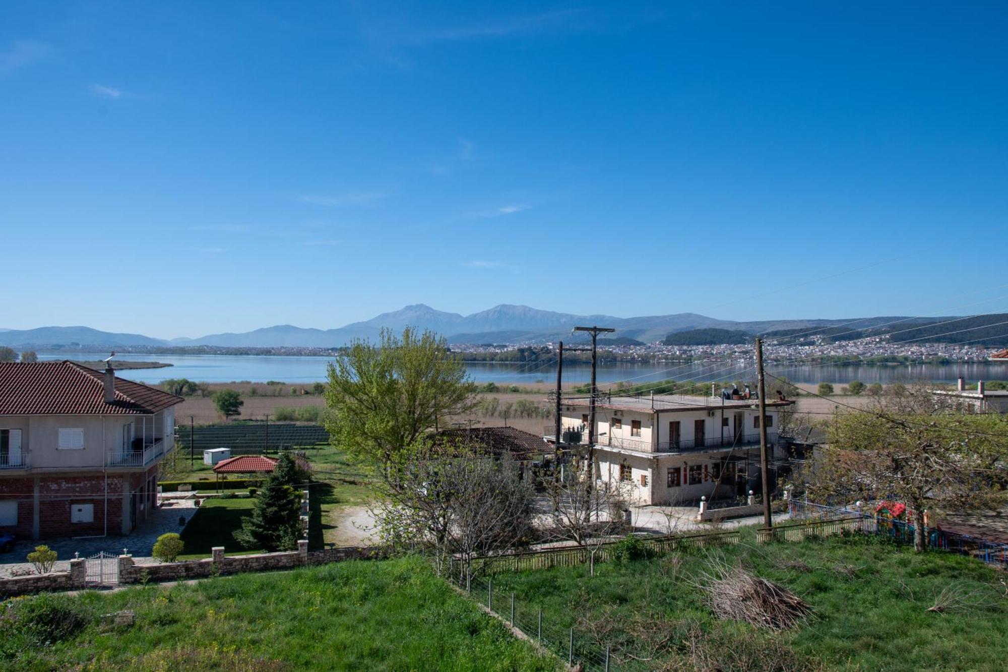 Lake House Ioannina Bagian luar foto